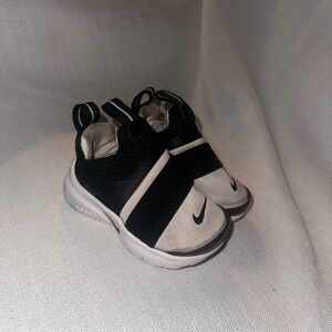 Nike Kids Black and White Sneakers